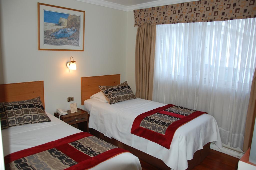 Hotel Plaza Concepción Quarto foto